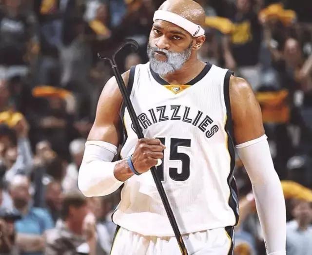 众人瞩目的 众人瞩目的