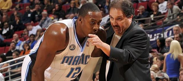 前锋封锁回 前锋封锁回